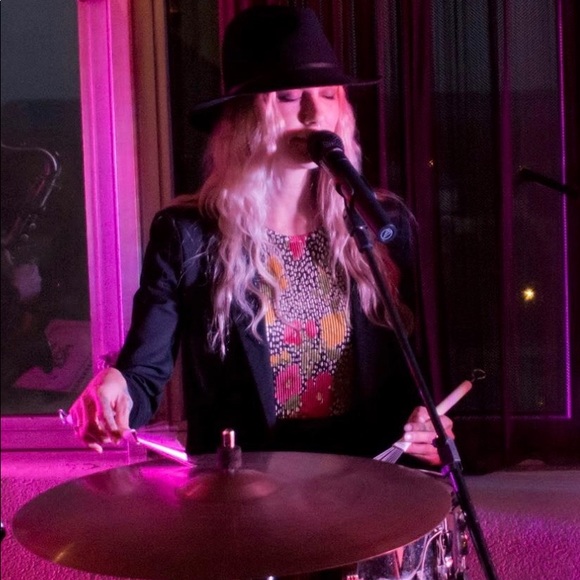 Hello and welcome! 💫 - Picture 9 of 12